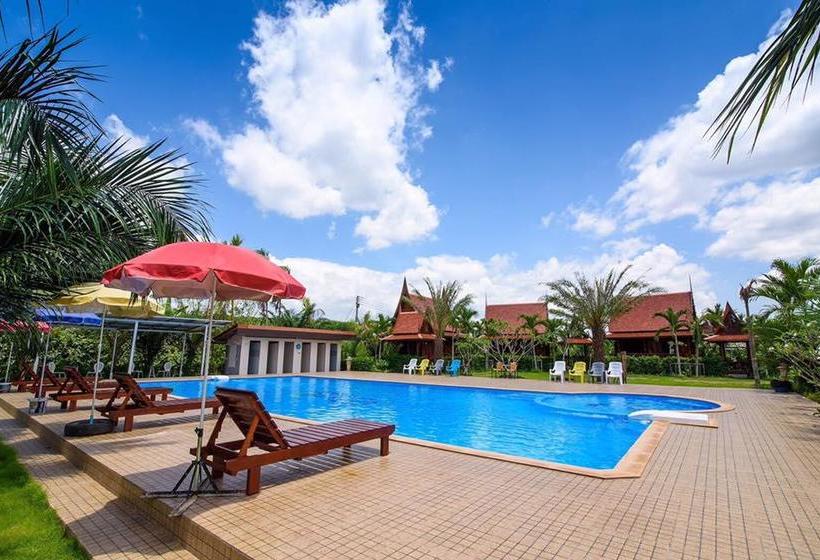 Resort Lamphurai Riverside