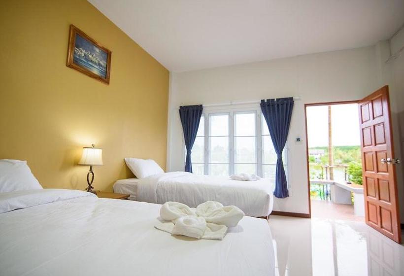 Resort Lamphurai Riverside 11