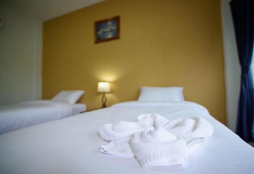 Resort Lamphurai Riverside 13