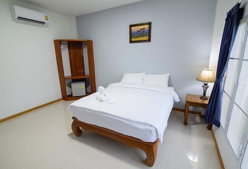 Resort Lamphurai Riverside 14