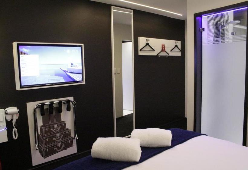 Signature Lux Hotel Sandton 11