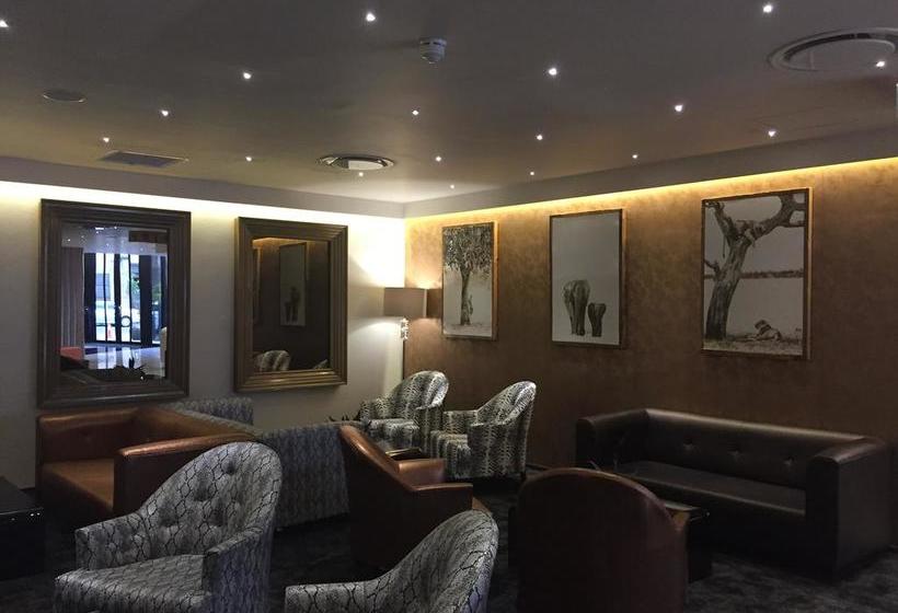 Signature Lux Hotel Sandton 4