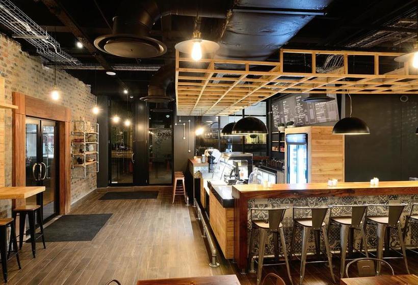 Signature Lux Hotel Sandton 6