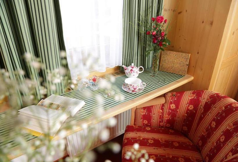 Hotel Theresenhof 12