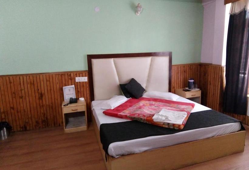 Stayapart Hotel Kundan Inn 11