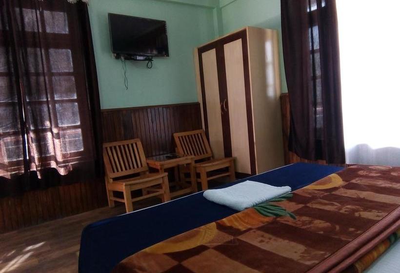 Stayapart Hotel Kundan Inn 17