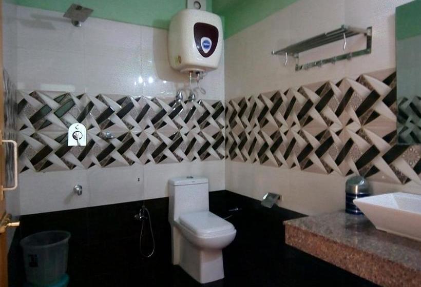 Stayapart Hotel Kundan Inn 5