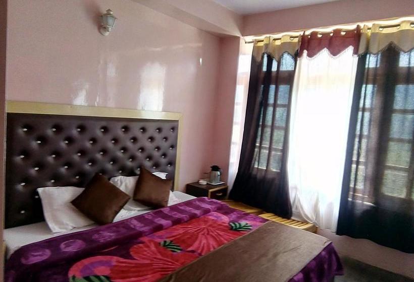 Stayapart Hotel Kundan Inn 9