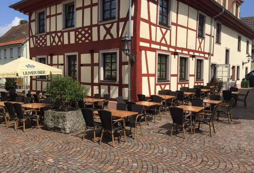 M1 Hotel Restaurant 3