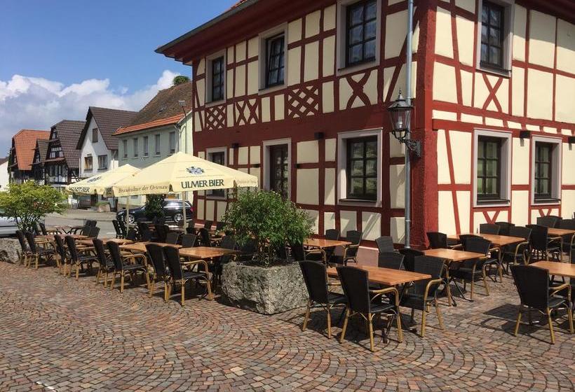 M1 Hotel Restaurant 5