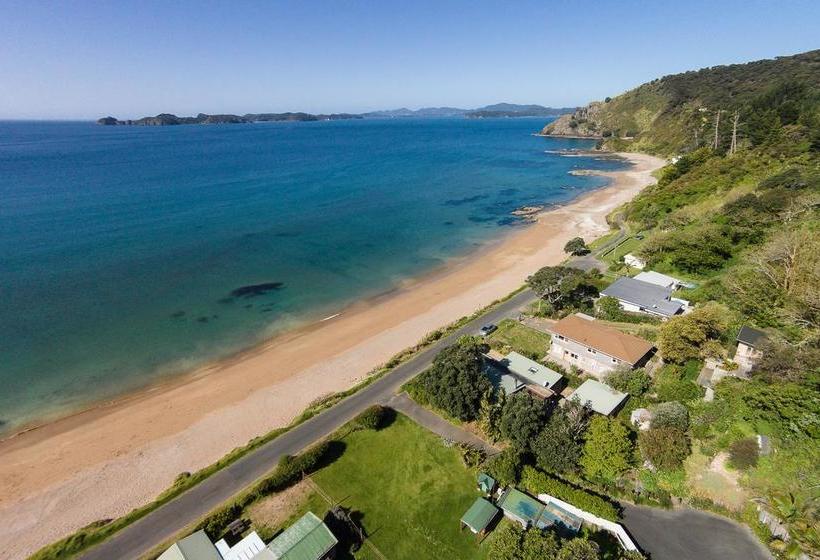 Bed and Breakfast Sea Breeze Lodge Russell