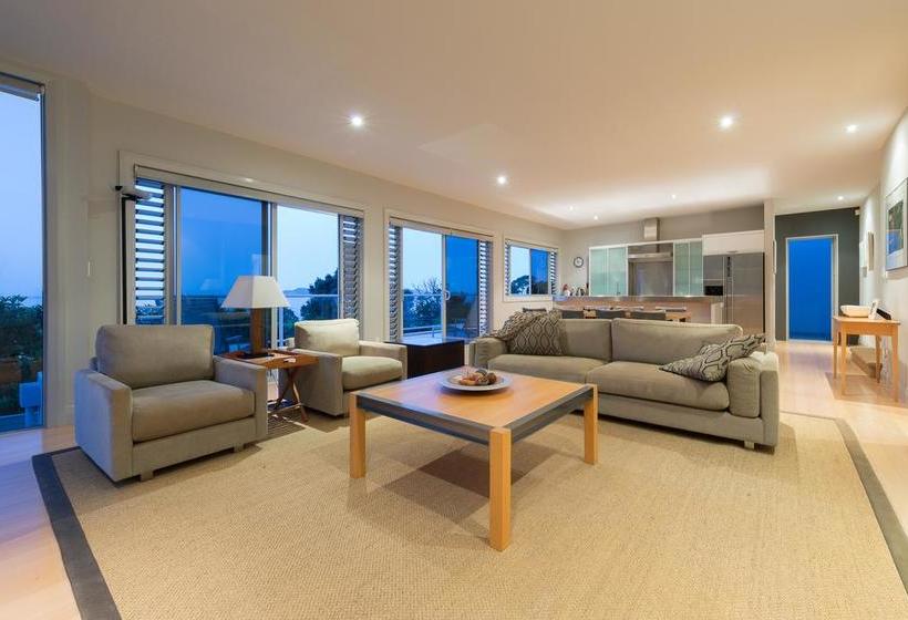 Bed and Breakfast Sea Breeze Lodge 14