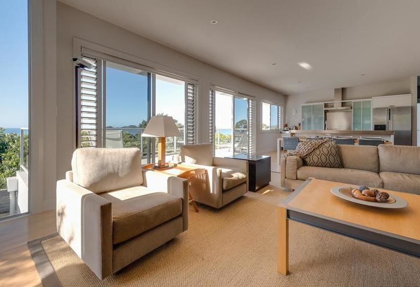 Bed and Breakfast Sea Breeze Lodge 17