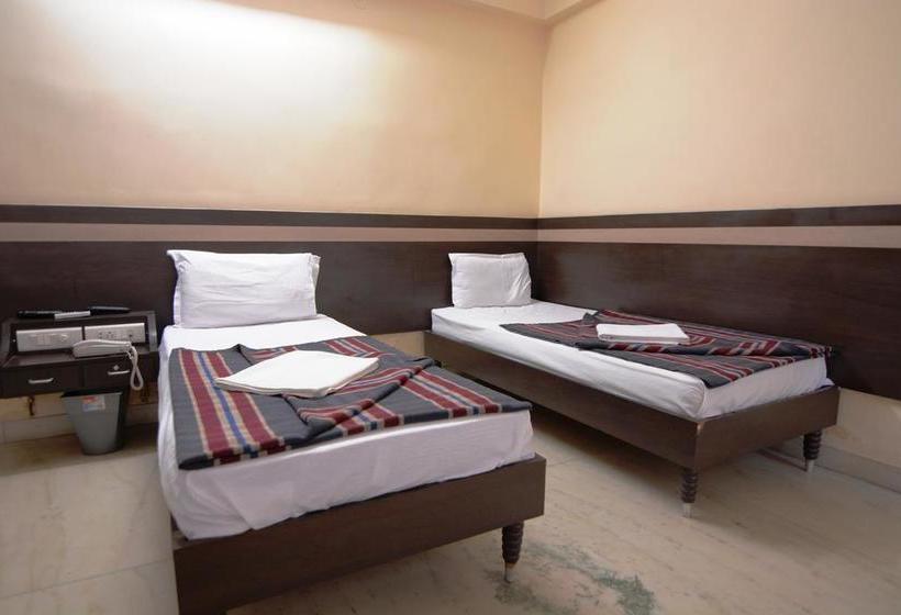 Hotel Pritam Central Avenue Nagpur 17