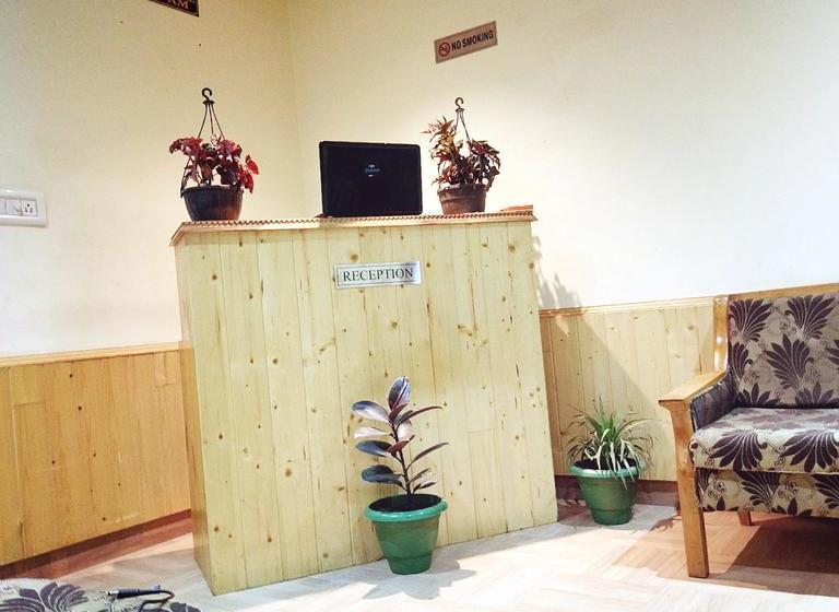 Bed and Breakfast Dk Residency 13