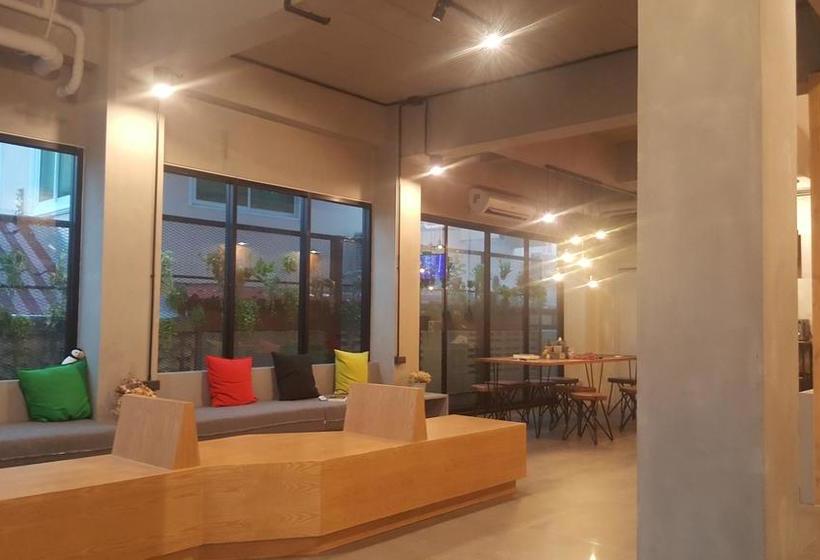 Saya Loft Hostel Lopburi 12