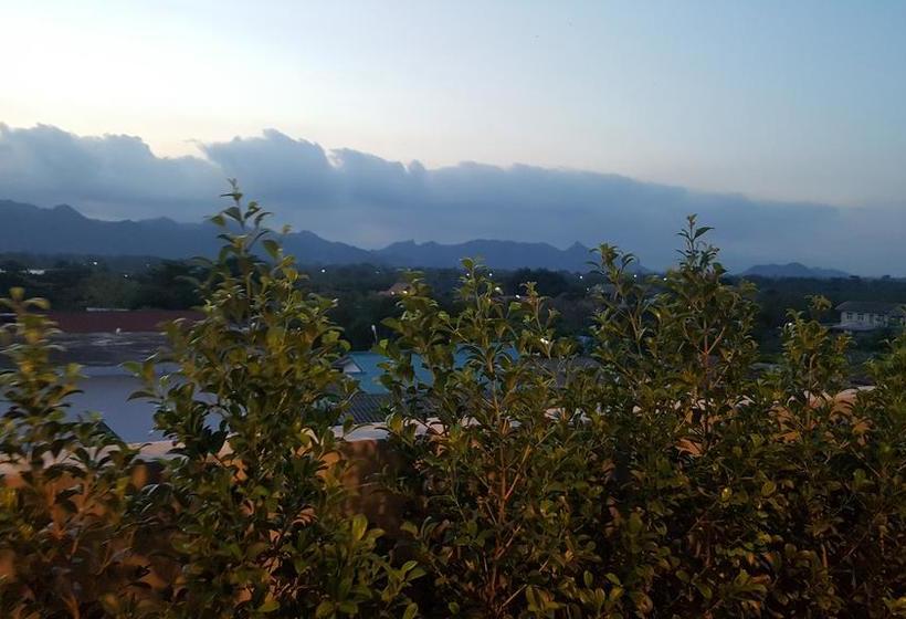 Saya Loft Hostel Lopburi 18