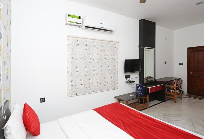 Hotel Oyo Rooms Kiit Big Bazaar 12