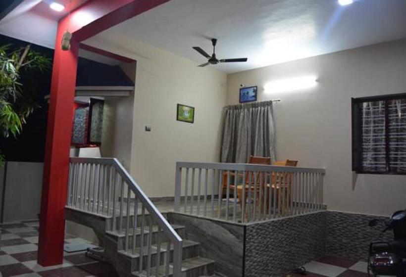 Bed and Breakfast Golden Nest 2