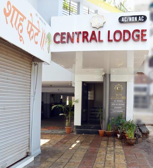 Hotel Central Lodge 10