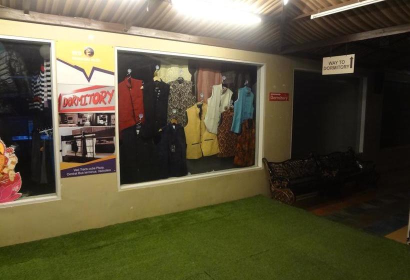 Hostel In&out Dormitory 11