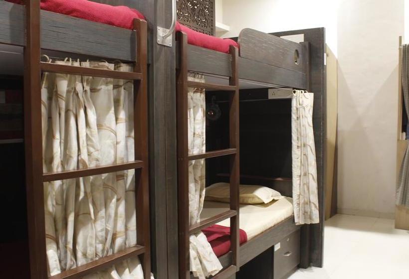 Hostel In&out Dormitory 18