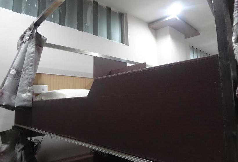 Hostel In&out Dormitory 7