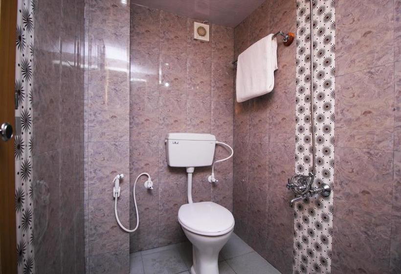 Hotel Oyo Premium Main Bus Stand 19