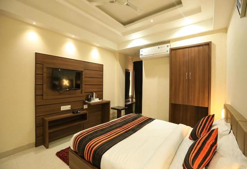 Hotel Oyo Premium New Market Madhya Pradesh