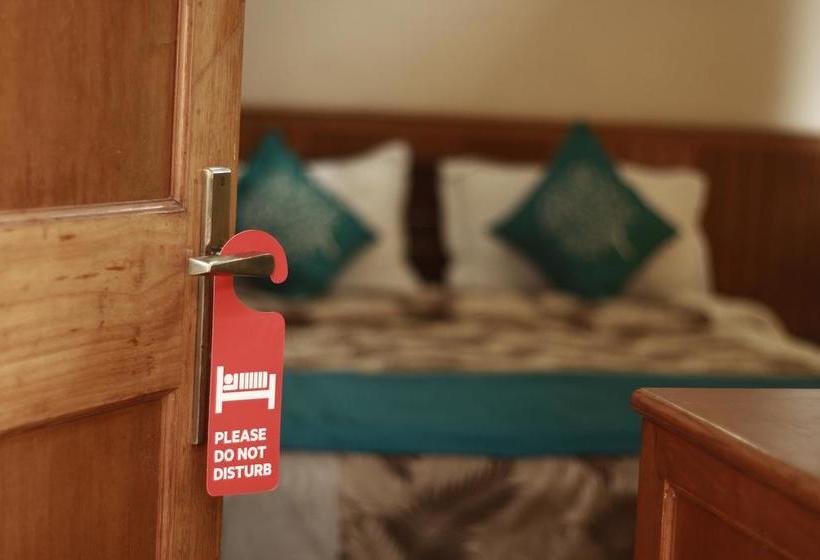 Hotel Oyo Rooms District Court 4