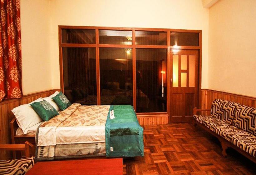 Hotel Oyo Rooms District Court 9