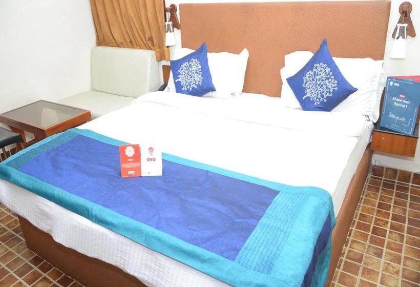 Hotel Oyo Rooms Mvp Colony Sector 1 17