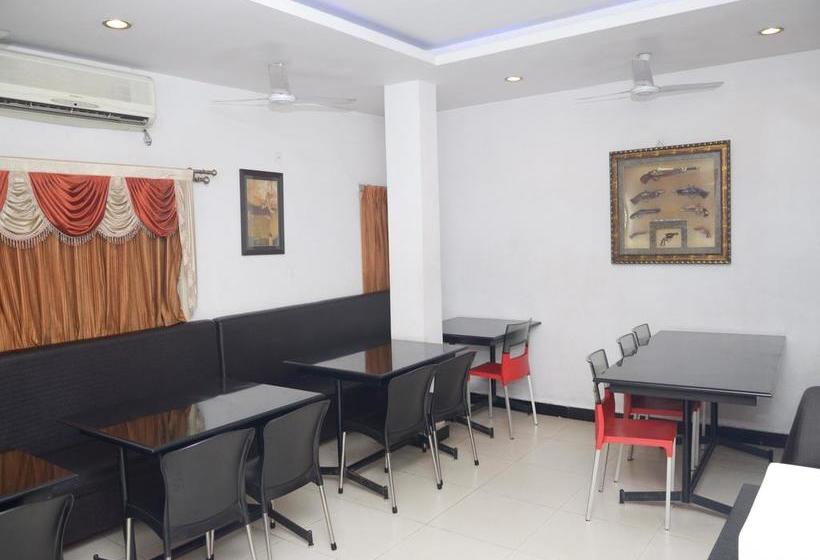 Hotel Oyo Rooms Mvp Colony Sector 1 5