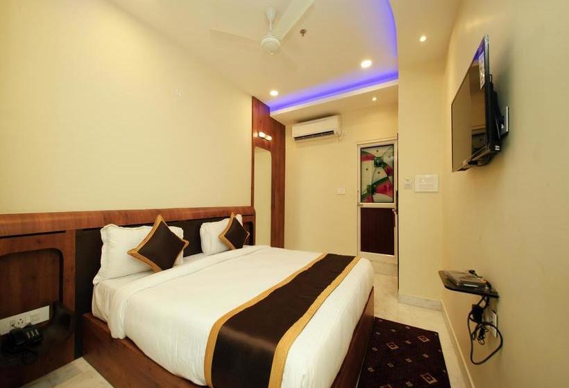Hotel Oyo Premium Barabazar Mahatma Gandhi Road 12