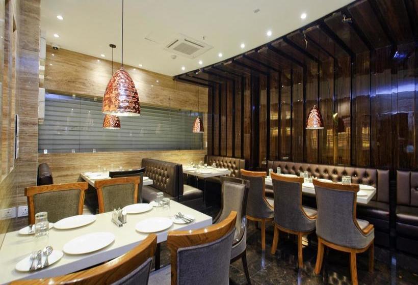 Hotel Oyo Premium Barabazar Mahatma Gandhi Road 3