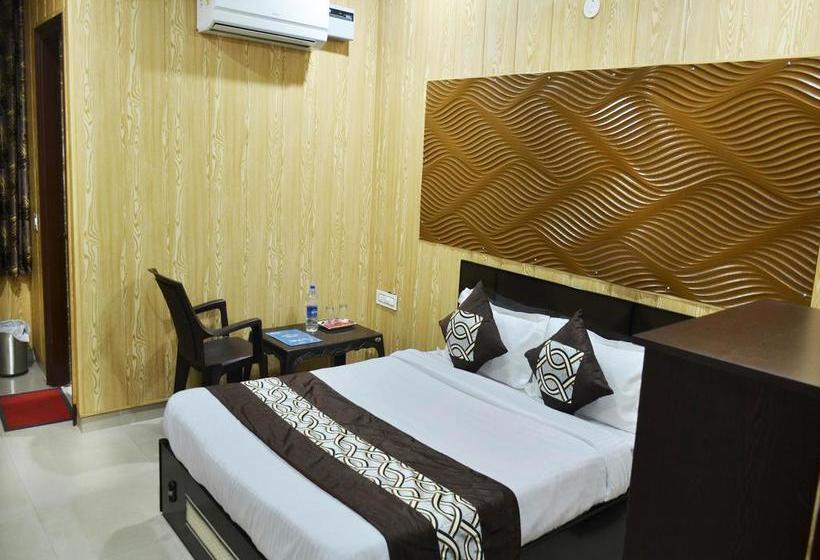 Hotel Oyo Rooms Near Ludiana Bus Stand 13
