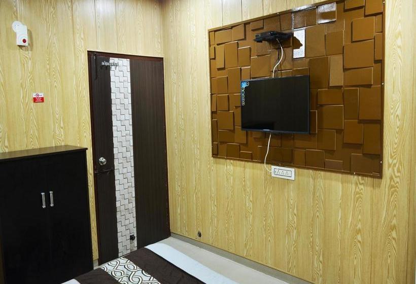 Hotel Oyo Rooms Near Ludiana Bus Stand 16