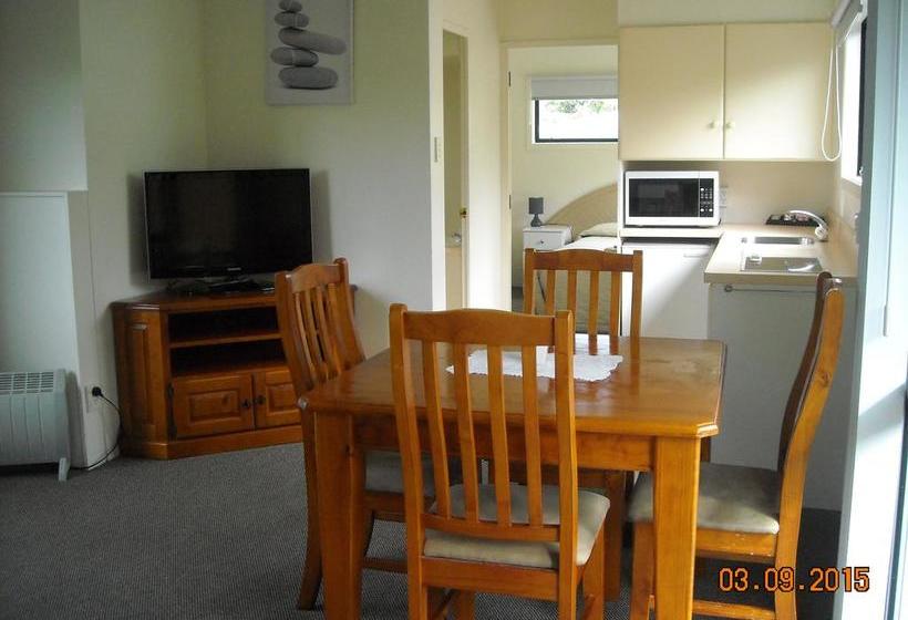 Motel Tidewater Tourist Park 8