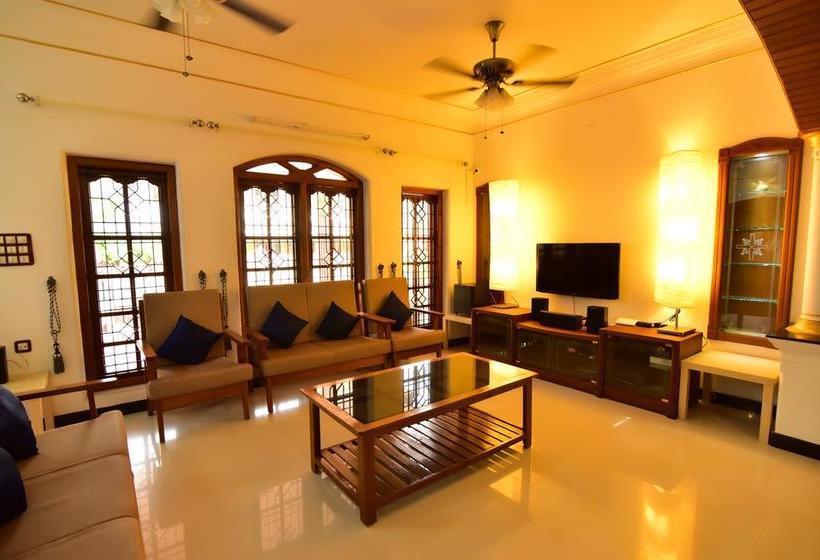 Bed and Breakfast Malar Homes 10