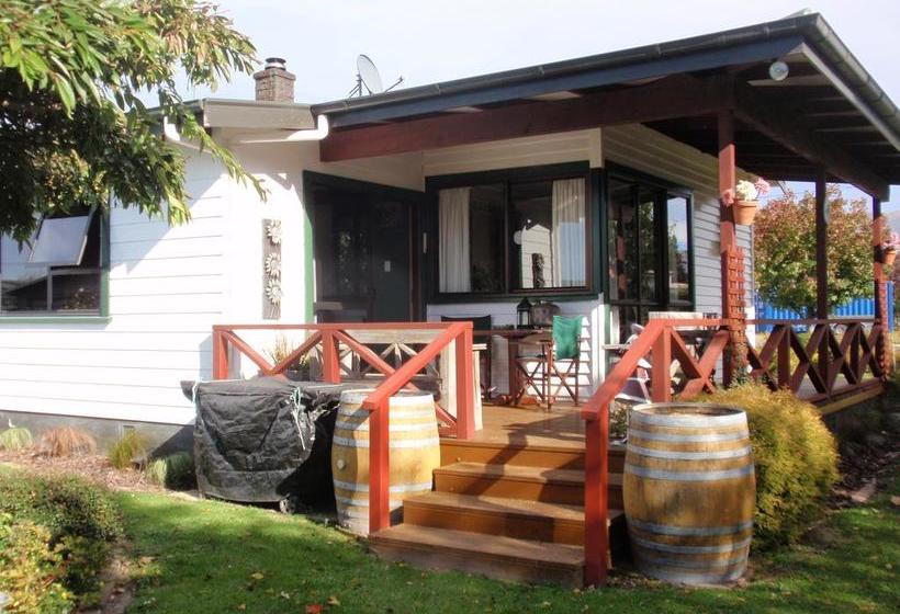 Bed and Breakfast Quirky Cottage South Island