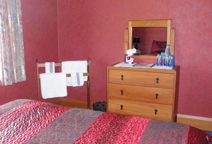 Bed and Breakfast Quirky Cottage 2