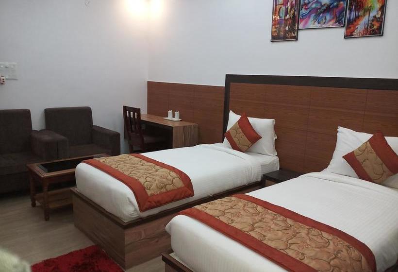 Hotel The Golden Sunrise 13