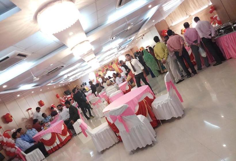 Hotel The Golden Sunrise 15