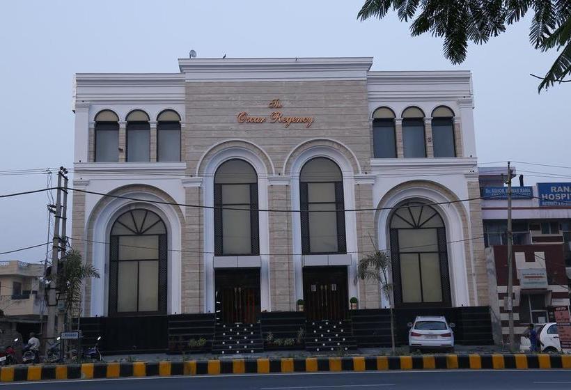 Hotel The Oscar Regency 5