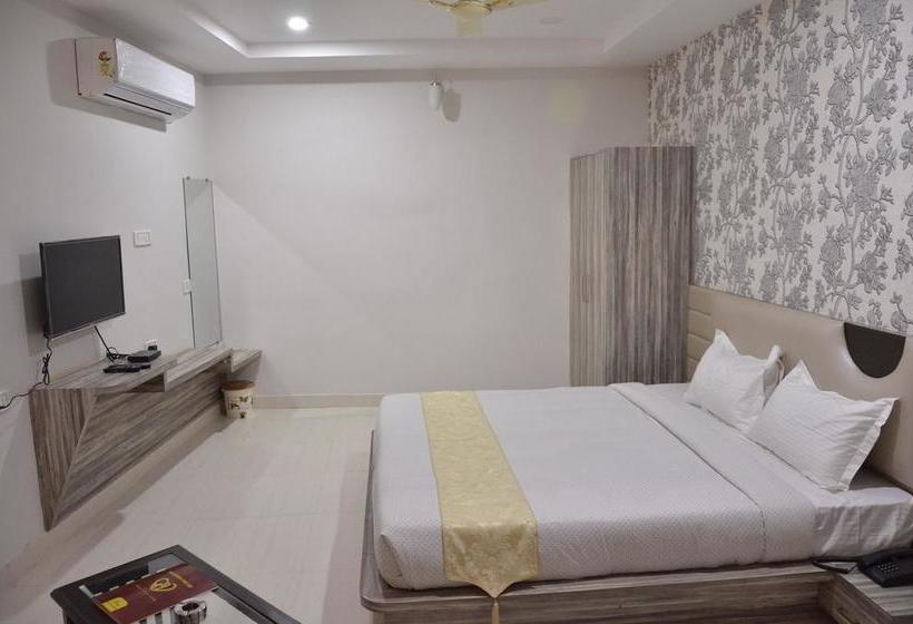 Hotel The Golden Village Madhya Pradesh