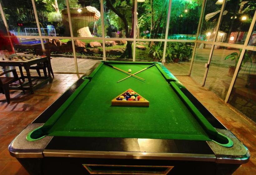 Motel The Village Resort 19