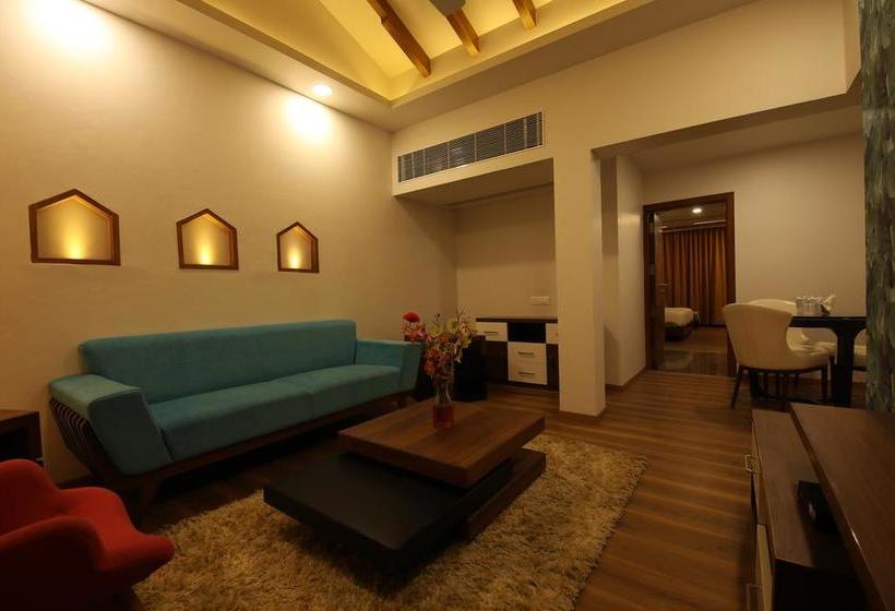 Motel The Village Resort 2