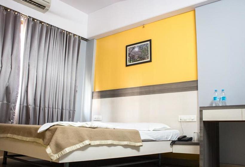 Hotel Aashish Deluxe 15