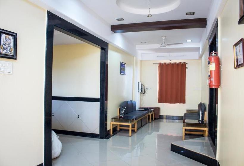 Hotel Aashish Deluxe 16