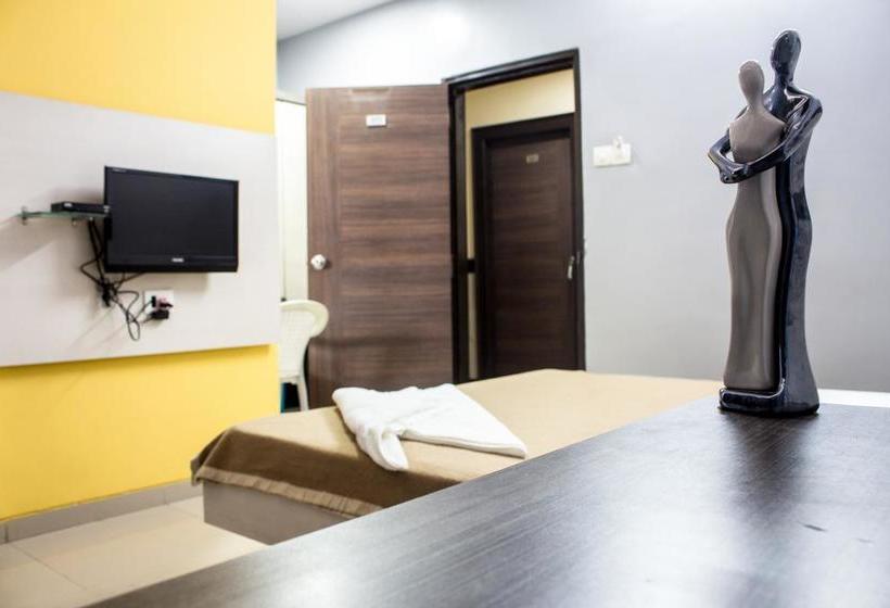 Hotel Aashish Deluxe 2